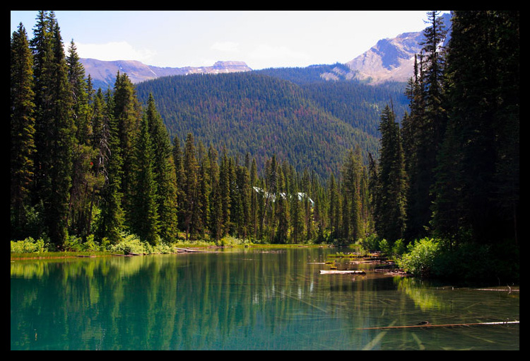 LakeEmerald2_m.jpg