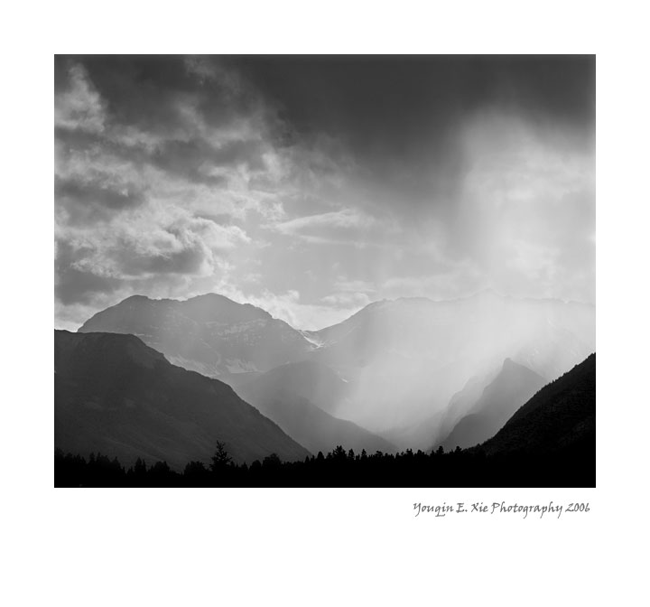 TunnelMountainStorm_4665-2-.jpg