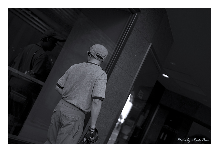 _DSC0093-small-bw.jpg